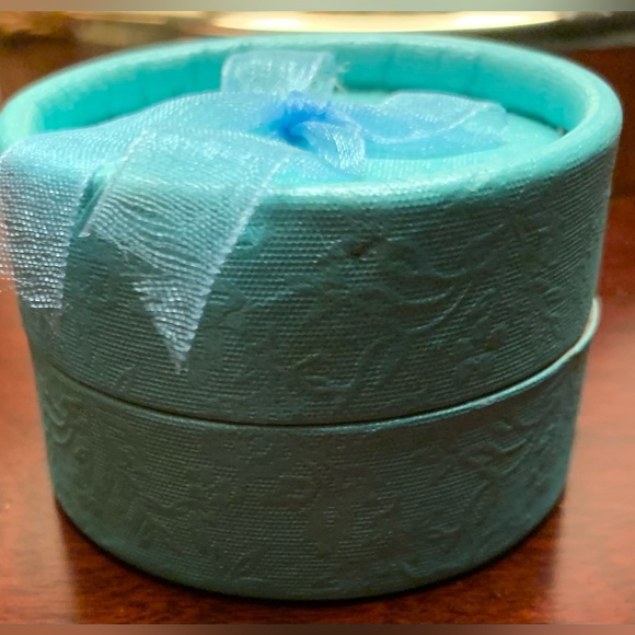 NEW Pearl Ear Studs (Imitation Pearl)   - Earrings - Picture 3 of 4